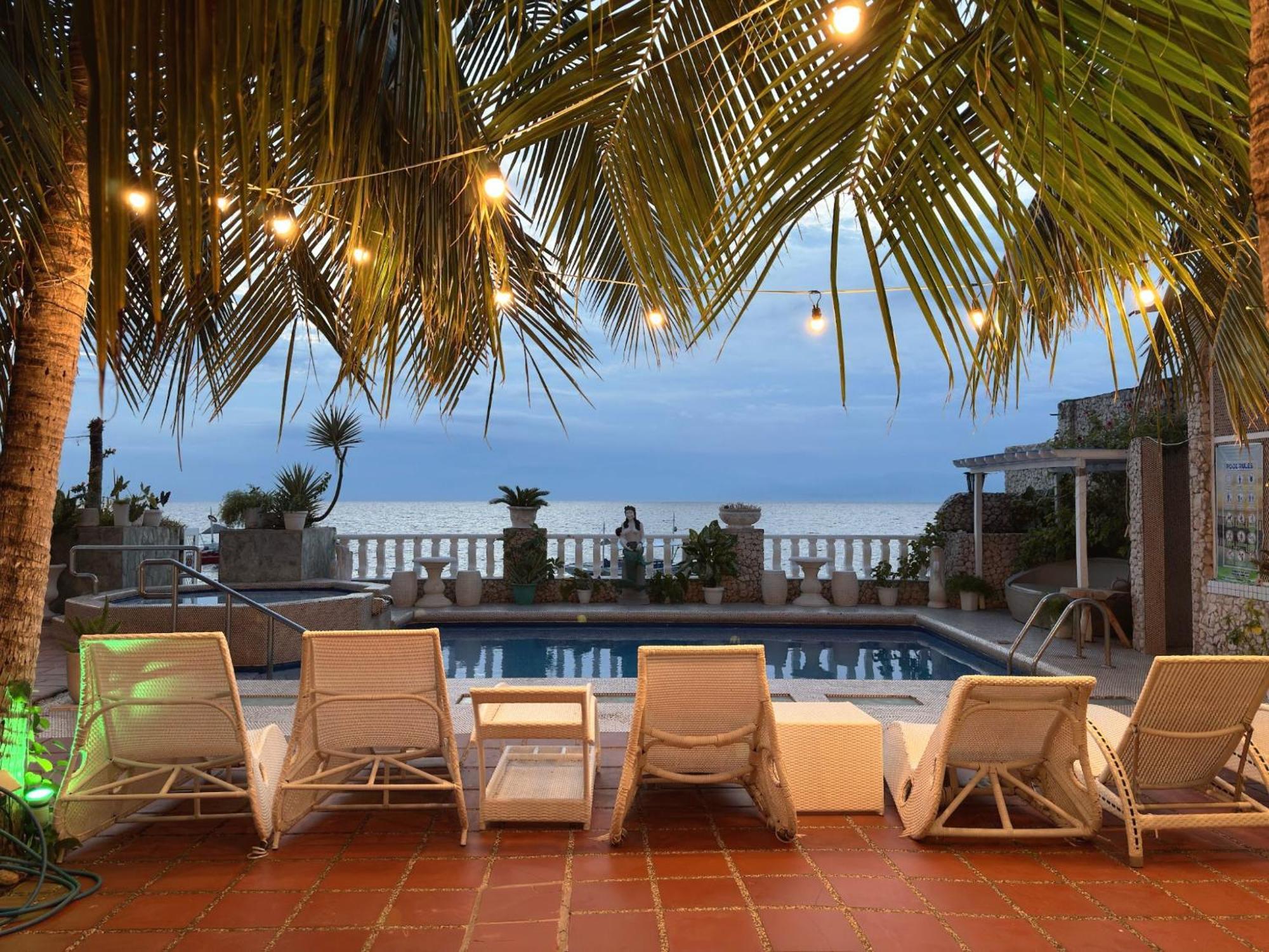 Sunset Beach Resort Moalboal Exterior foto