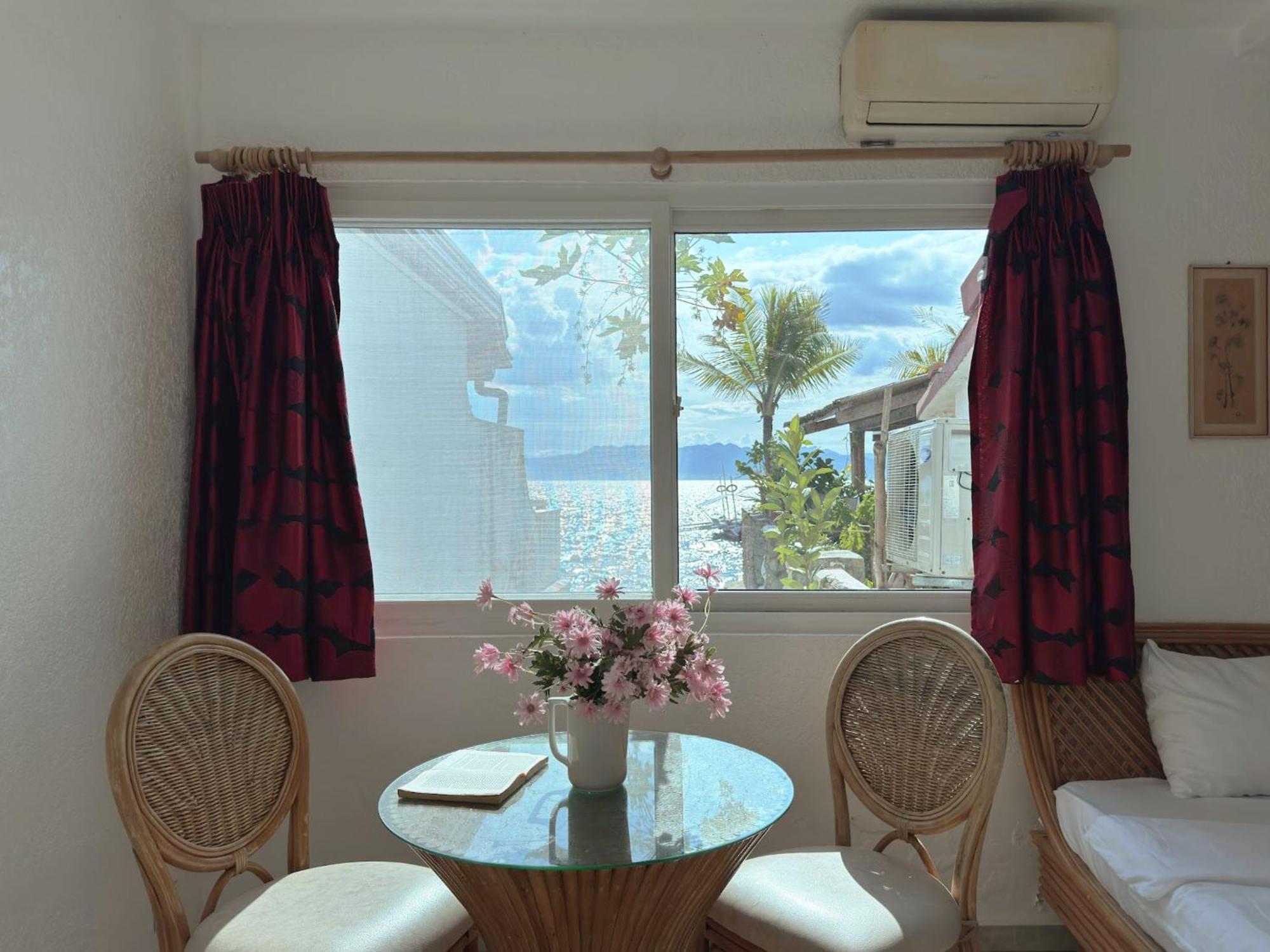 Sunset Beach Resort Moalboal Exterior foto